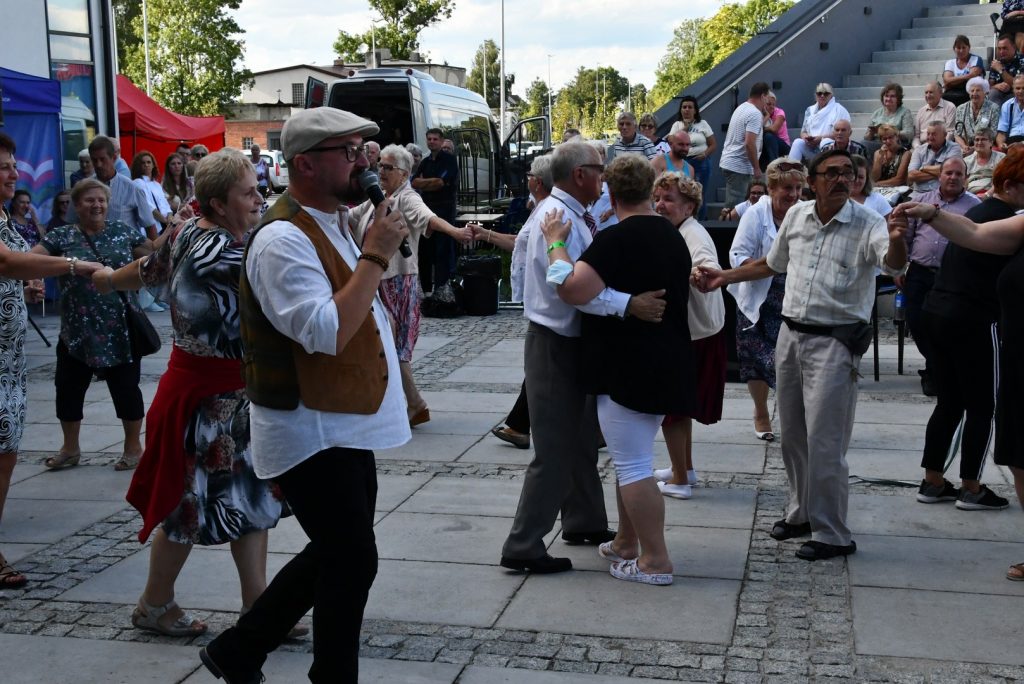 wokalista i publicznoć