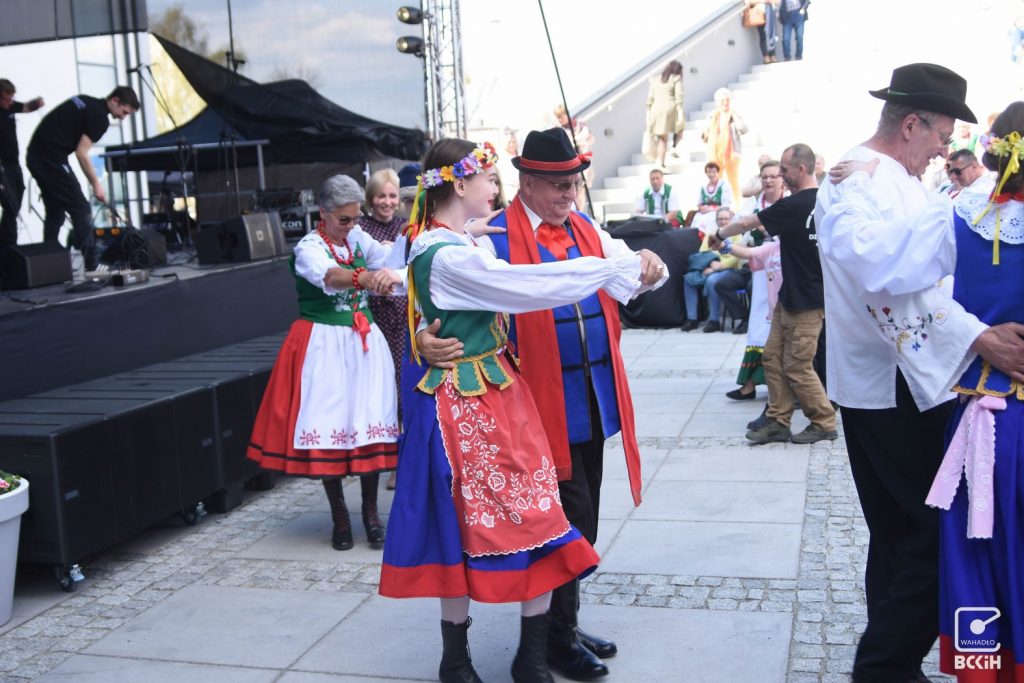 VI Festiwal Zespołów Folklorystycznych im. Tadeusza Zielińskiego - galeria