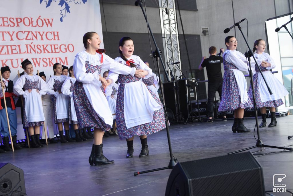 VI Festiwal Zespołów Folklorystycznych im. Tadeusza Zielińskiego - galeria