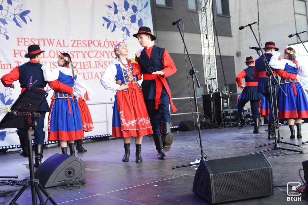 VI Festiwal Zespołów Folklorystycznych im. Tadeusza Zielińskiego - galeria