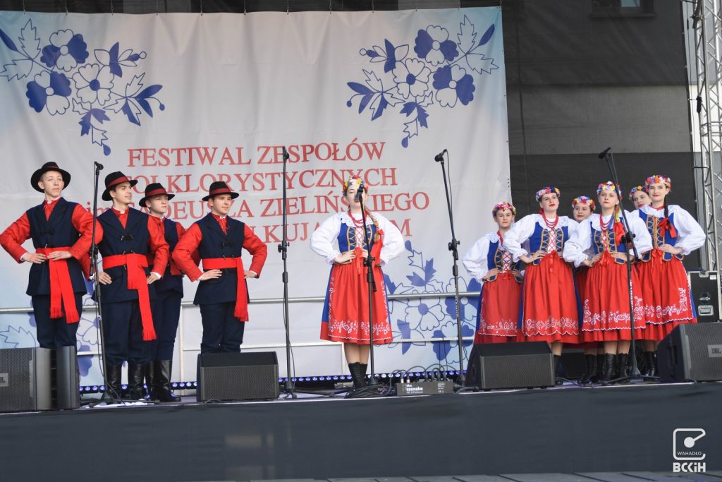 VI Festiwal Zespołów Folklorystycznych im. Tadeusza Zielińskiego - galeria