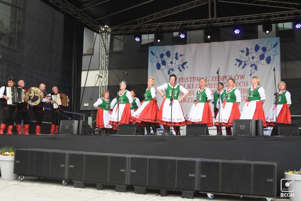 VI Festiwal Zespołów Folklorystycznych im. Tadeusza Zielińskiego - galeria