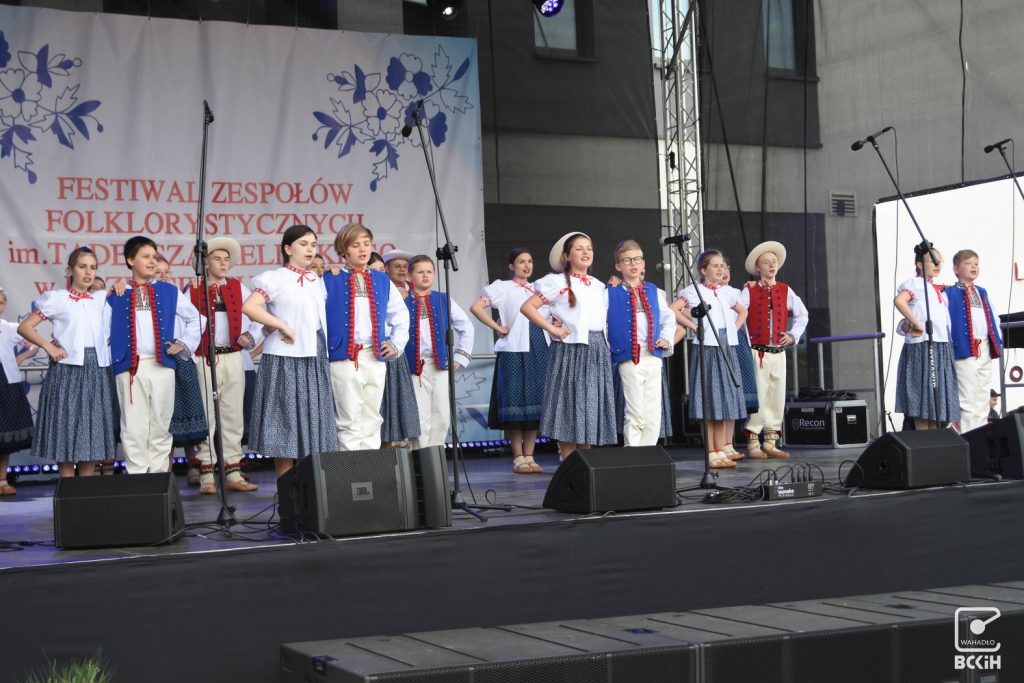 VI Festiwal Zespołów Folklorystycznych im. Tadeusza Zielińskiego - galeria