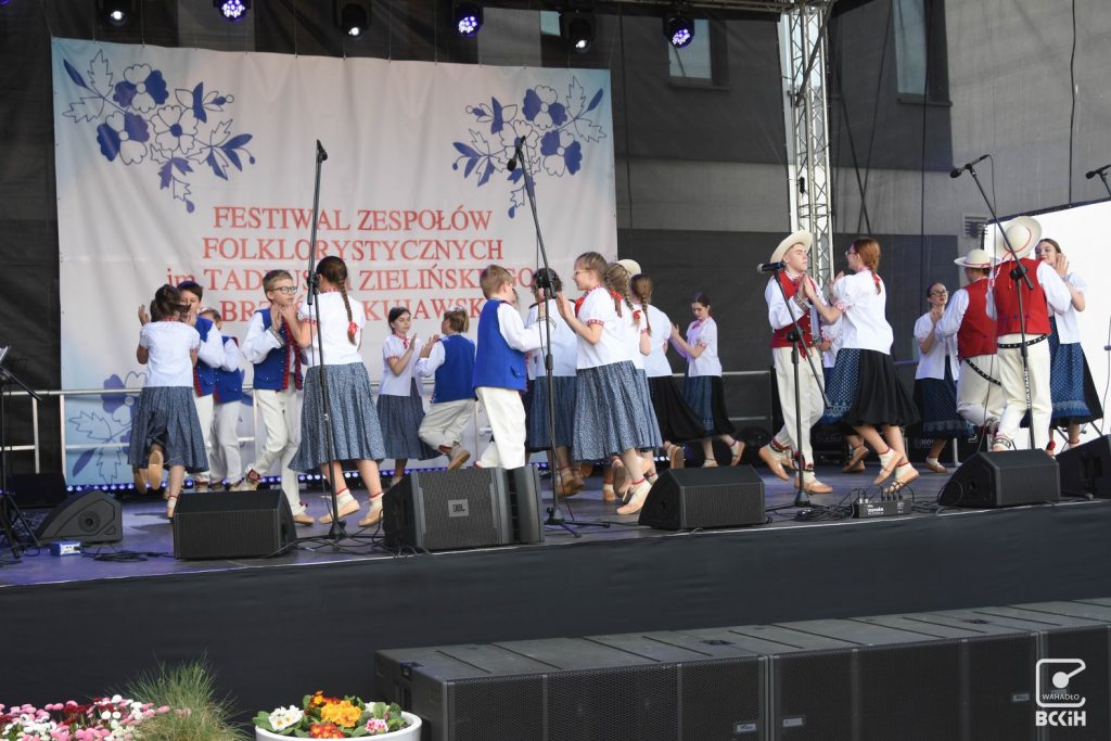 VI Festiwal Zespołów Folklorystycznych im. Tadeusza Zielińskiego - galeria