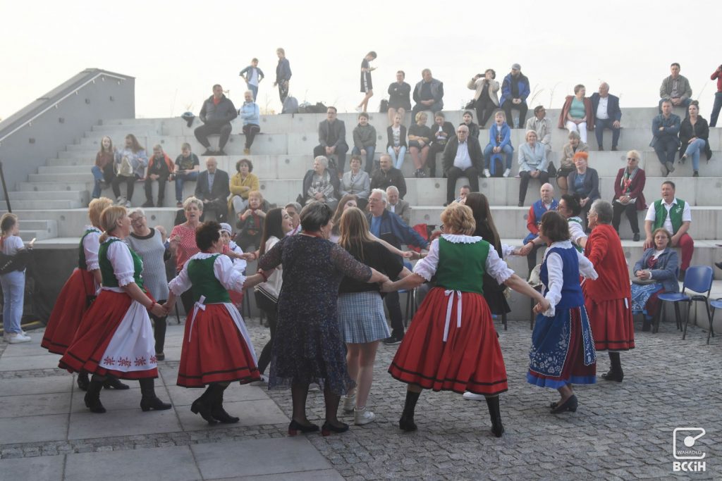 VI Festiwal Zespołów Folklorystycznych im. Tadeusza Zielińskiego - galeria