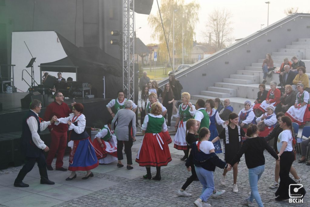 VI Festiwal Zespołów Folklorystycznych im. Tadeusza Zielińskiego - galeria